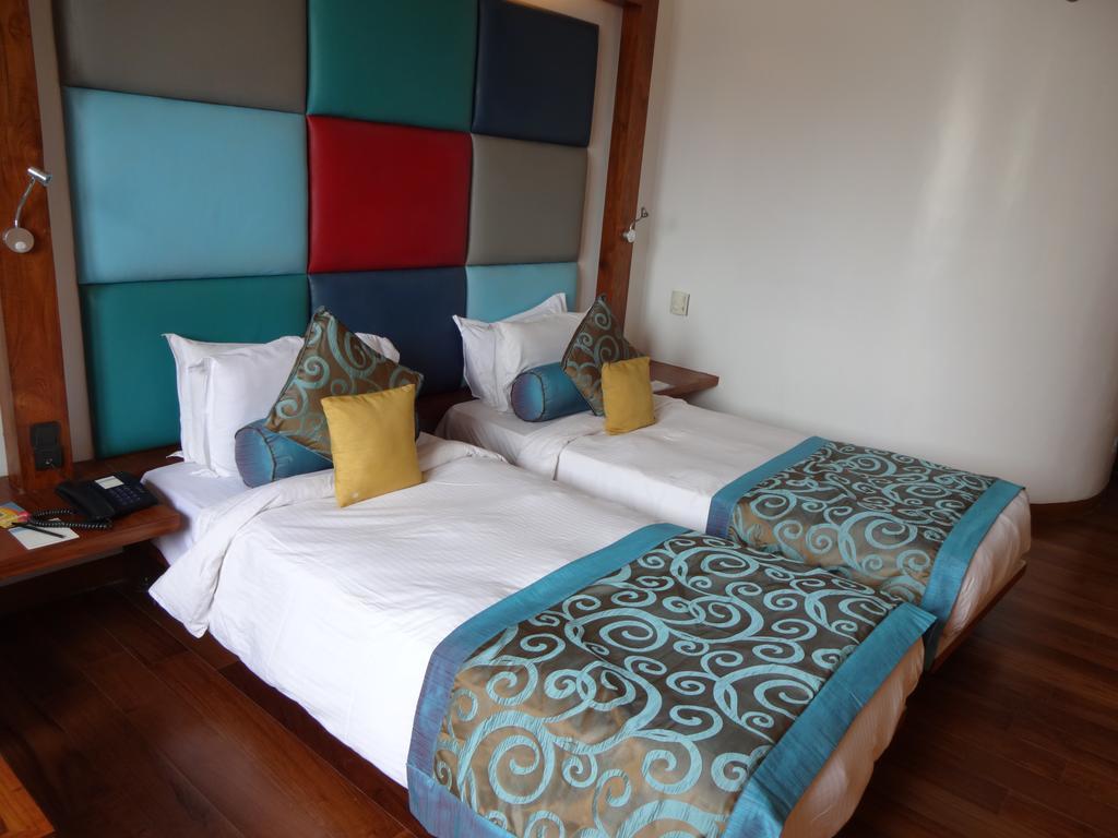 The Promenade Hotel Puducherry Eksteriør billede